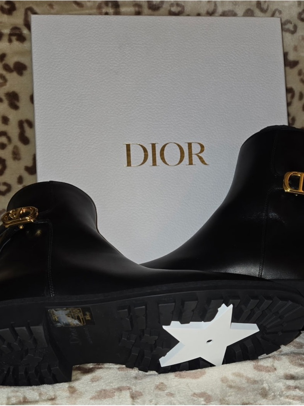 DIOR women’s montaigne calfskin ankle boots size 9